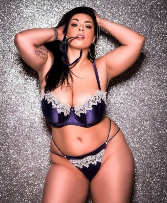 Нежная и ненасытная блондинка ждет встречи с порядочным и щедрым мужчиной. Со мной ты позабудешь обо всех заботах и окунешься в мир наслаждения. 12978, 28 лет