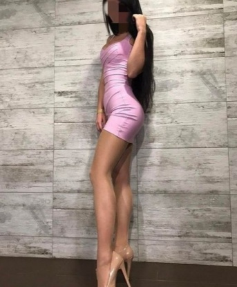 Искусная фея с огненными глазами и жгучим темпераментом ждет тебя для развлечений по твоему вкусу. Позволь себе немного беззаботности и наслаждения! 6038, 21 год